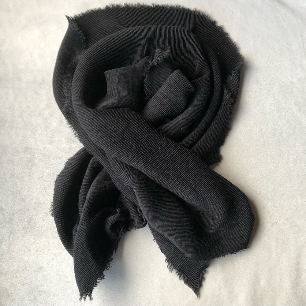 Modena ~ Blanket Scarf ~ Oversized Fringed Ribbed ~ Black
